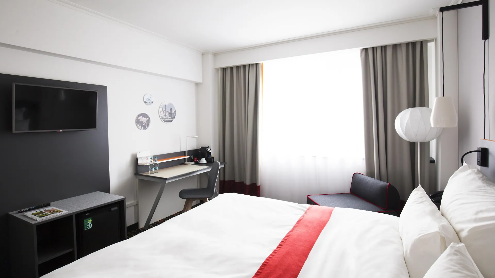 מלון אוטופן Vienna House Easy By Wyndham Bucharest Airport