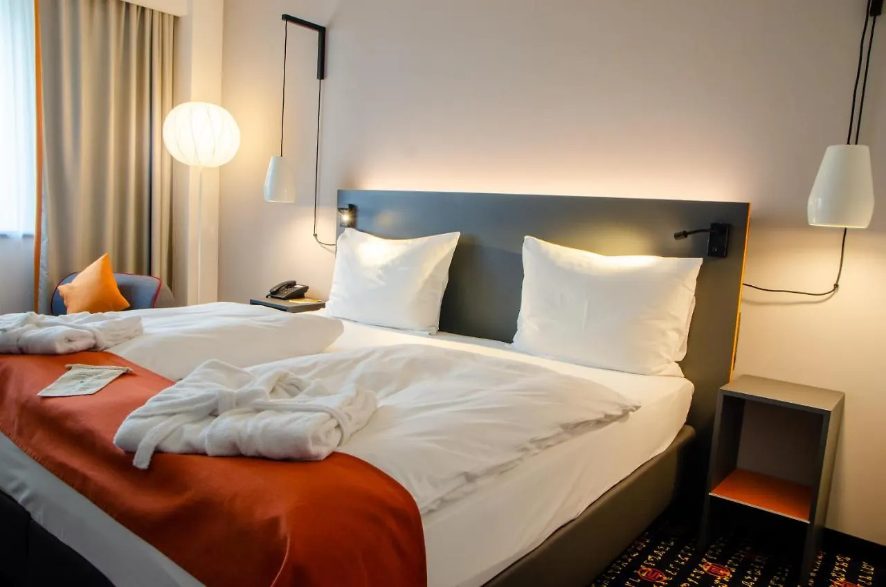 Hotel Vienna House Easy By Wyndham Bucharest Airport Otopeni 4*,