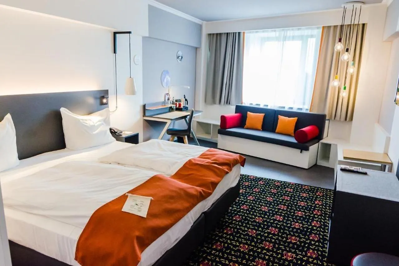 Vienna House Easy By Wyndham Bucharest Airport Hotel Otopeni